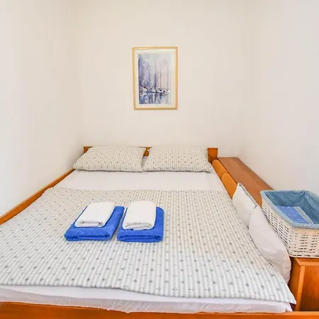 Ferienhaus House Serenity Otok Zizanj