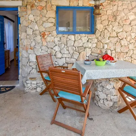 Ferienhaus House Serenity Otok Zizanj