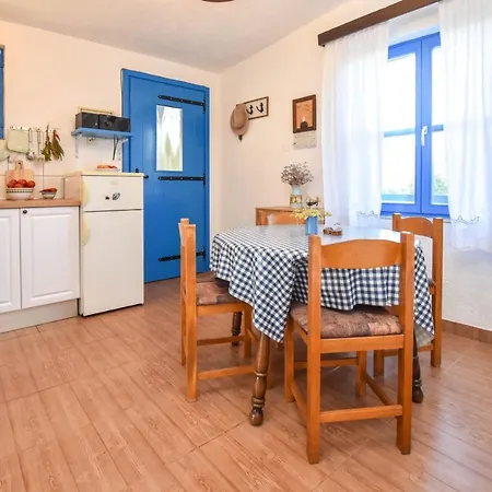 Dom wakacyjny House Serenity Otok Zizanj