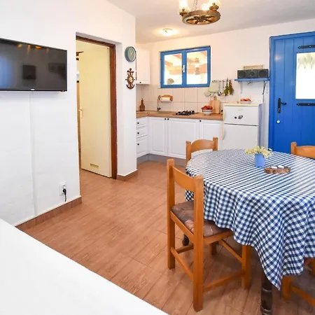 House Serenity * Otok Zizanj